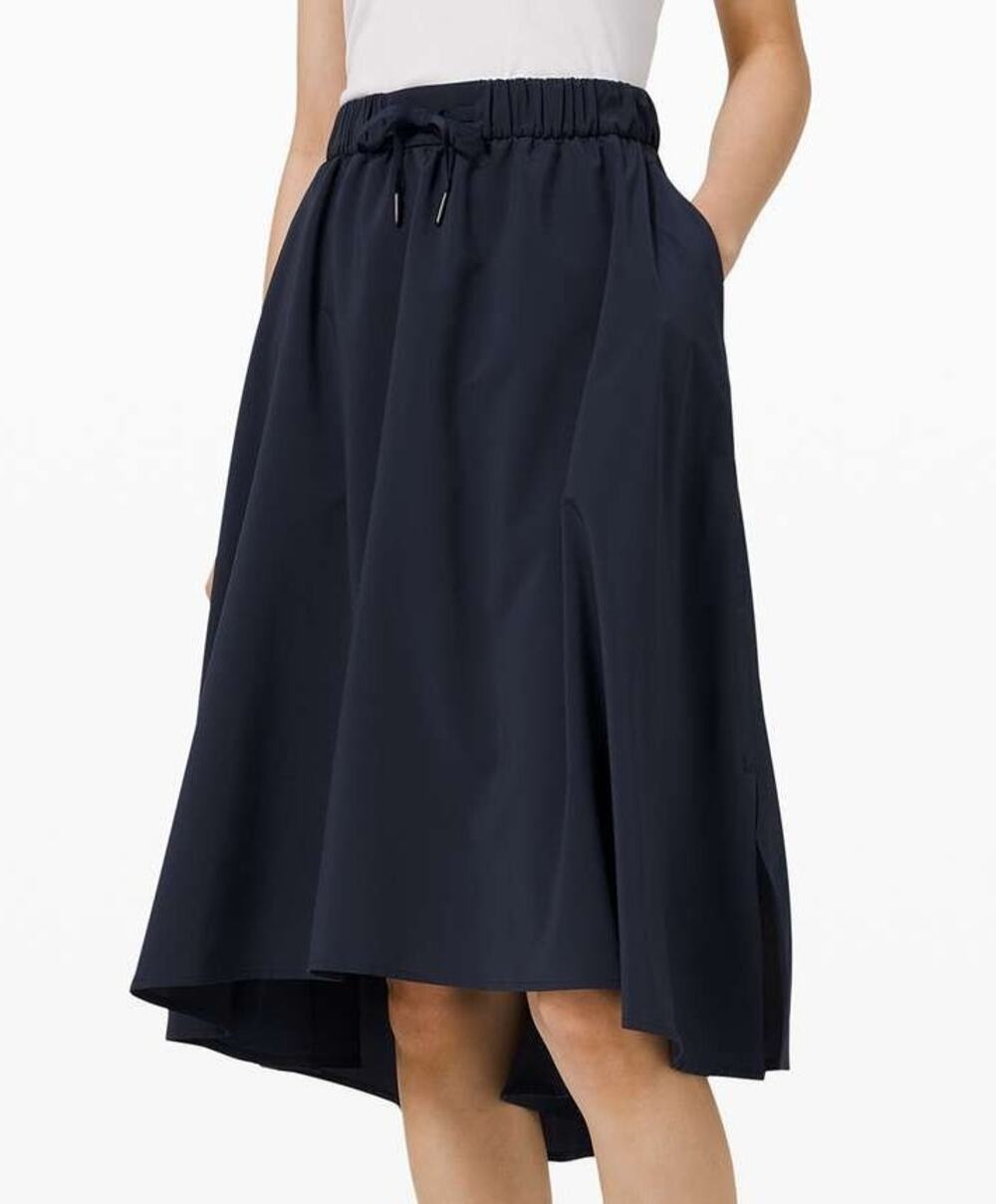 Lululemon Time To Flounce Skirt Size 10 Navy Blue A-Line High Low Quiet Luxury